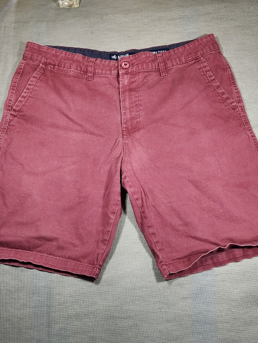 Rugby University Men's Flat Front Wine-Red Chino Shorts Size 36